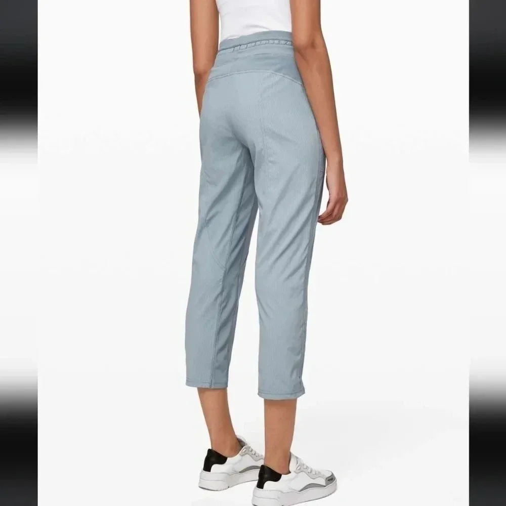 Lululemon Dance Studio Crop *25" Chambray